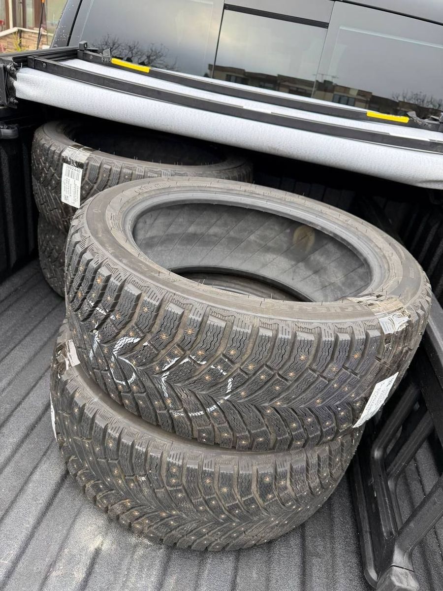 Michelin x -ice north 4 245/45 r18